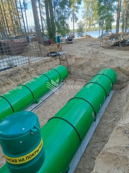 Монтаж  двух газгольдеров  10000 л  в Приозерском районе, КП Сосны 8