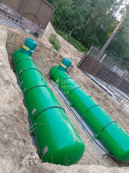 Монтаж  двух газгольдеров  10000 л  в Приозерском районе, КП Сосны 7