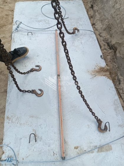 Монтаж  двух газгольдеров  10000 л  в Приозерском районе, КП Сосны 1